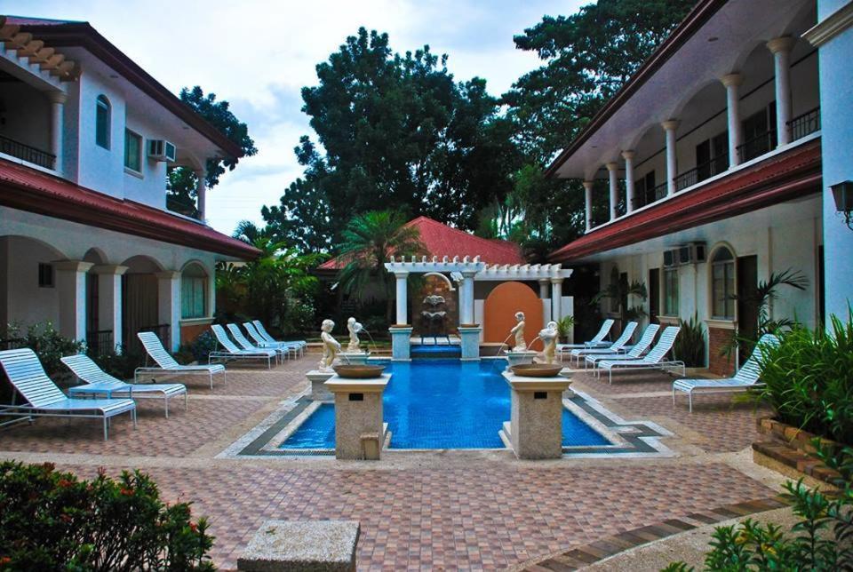 Palmas Del Mar Hotel Bacolod Exterior foto