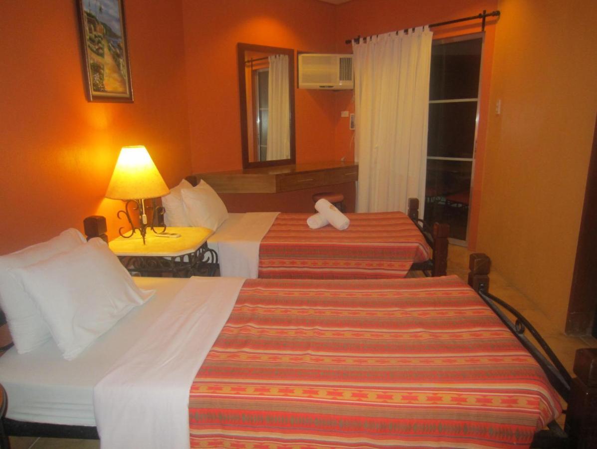 Palmas Del Mar Hotel Bacolod Exterior foto